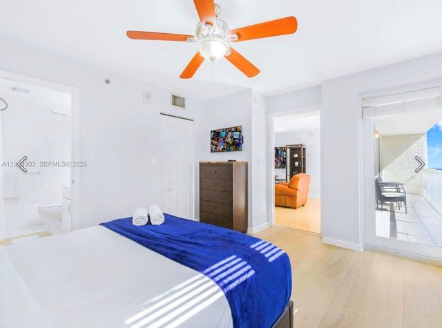 1200 Brickell Bay Dr 1509, Miami, FL 33131