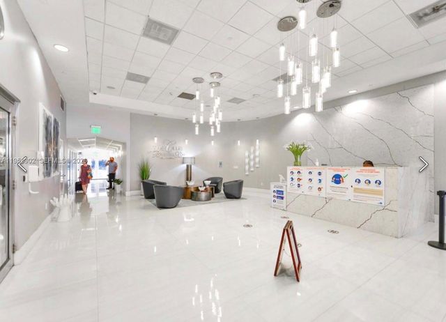 1200 Brickell Bay Dr 1509, Miami, FL 33131