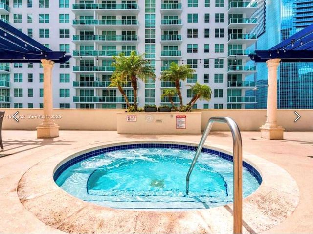 1200 Brickell Bay Dr 1509, Miami, FL 33131