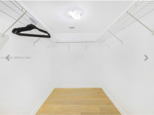 1200 Brickell Bay Dr 1509, Miami, FL 33131