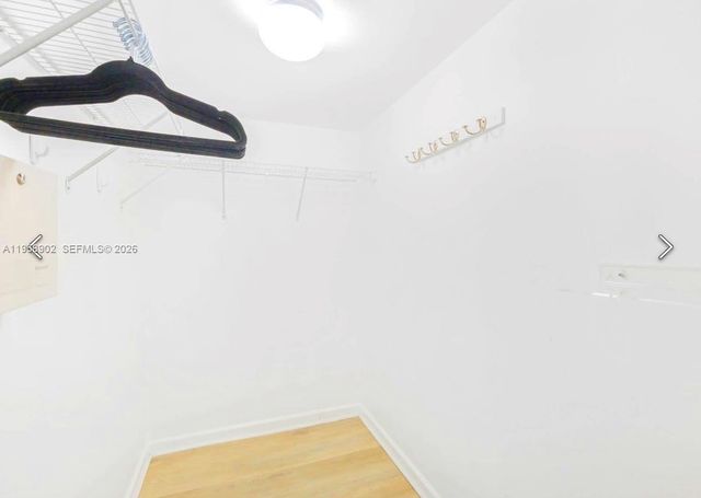 1200 Brickell Bay Dr 1509, Miami, FL 33131