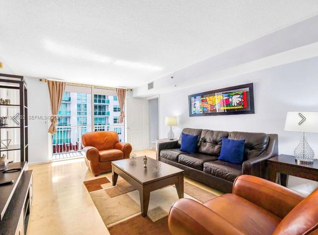 1200 Brickell Bay Dr 1509, Miami, FL 33131