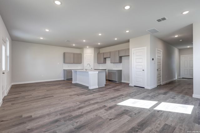5526 Franklin Hills, Von Ormy, TX 78073