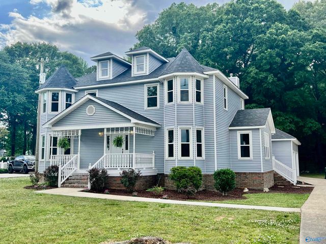 2301 Shady Grove Lane SW, Decatur, AL 35603
