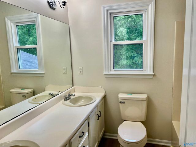 2301 Shady Grove Lane SW, Decatur, AL 35603