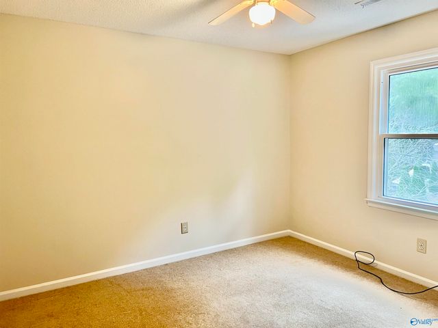 2301 Shady Grove Lane SW, Decatur, AL 35603