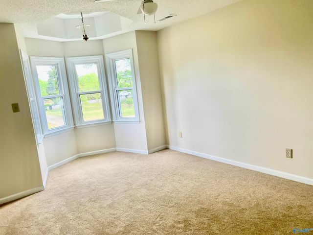 2301 Shady Grove Lane SW, Decatur, AL 35603