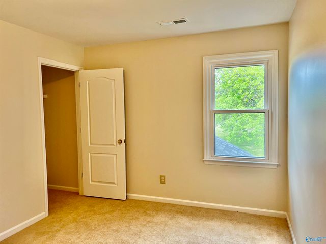 2301 Shady Grove Lane SW, Decatur, AL 35603