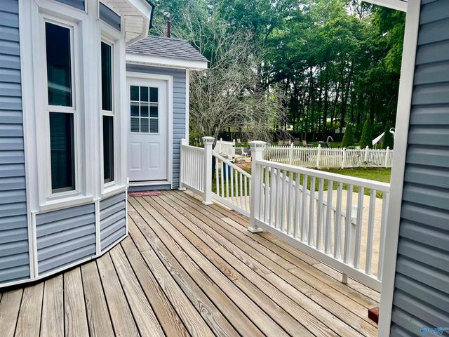2301 Shady Grove Lane SW, Decatur, AL 35603