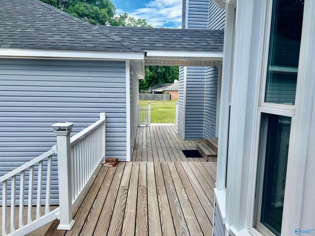 2301 Shady Grove Lane SW, Decatur, AL 35603