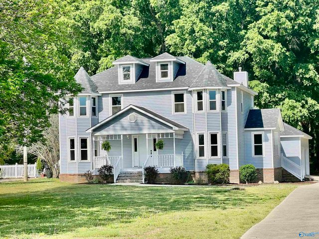 2301 Shady Grove Lane SW, Decatur, AL 35603