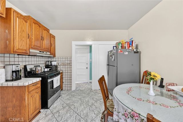 1131 Echo Park Ave, Los Angeles, CA 90026