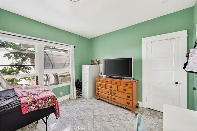 1131 Echo Park Ave, Los Angeles, CA 90026