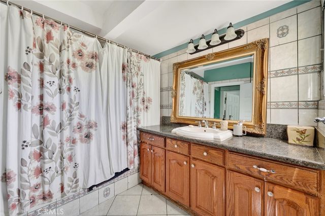 1131 Echo Park Ave, Los Angeles, CA 90026