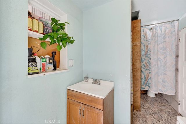 1131 Echo Park Ave, Los Angeles, CA 90026