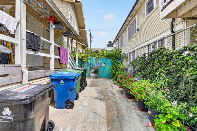 1131 Echo Park Ave, Los Angeles, CA 90026