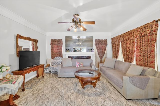 1131 Echo Park Ave, Los Angeles, CA 90026