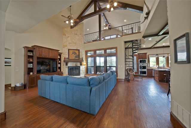 7421 Dawn Avenue, Pilot Point, TX 76258