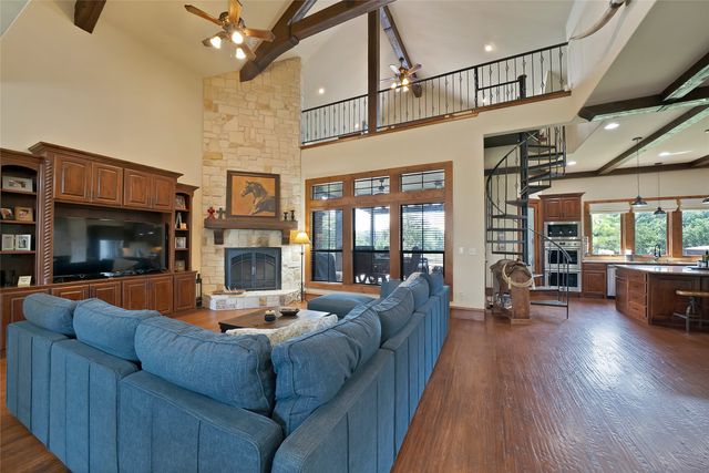 7421 Dawn Avenue, Pilot Point, TX 76258