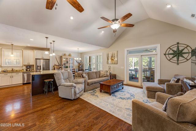 39 Downing Drive, Beaufort, SC 29907