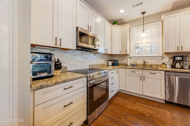 39 Downing Drive, Beaufort, SC 29907