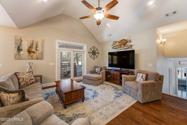 39 Downing Drive, Beaufort, SC 29907