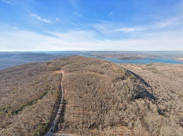 211 Walosi Lane, South Pittsburg, TN 37380