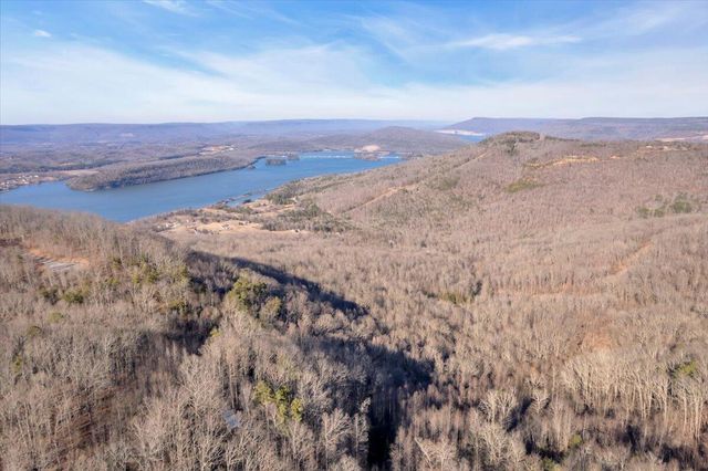 211 Walosi Lane, South Pittsburg, TN 37380