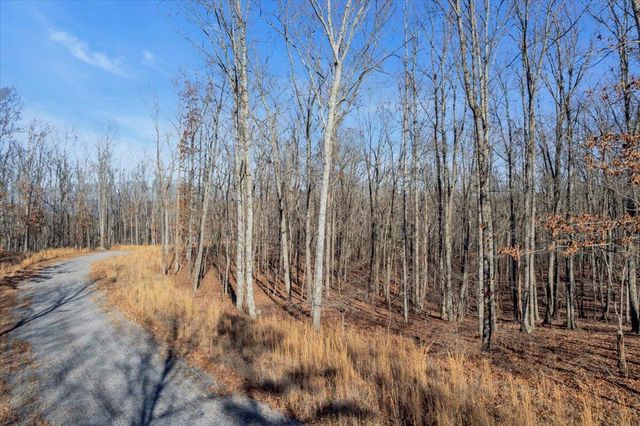 211 Walosi Lane, South Pittsburg, TN 37380