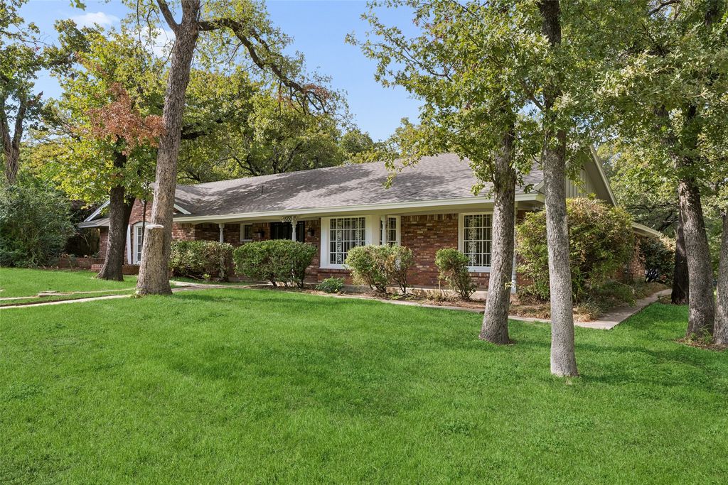 1500 Danciger Drive, Fort Worth, TX 76112 — photo 2