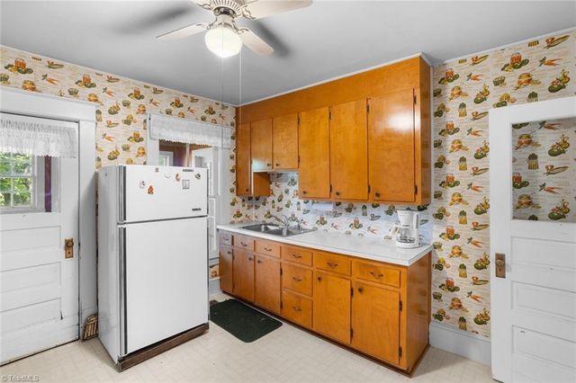 106 Sunset Drive, Boonville, NC 27011