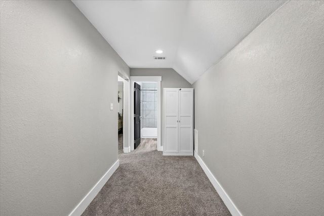 114 Lakewood Road, Trinidad, TX 75163