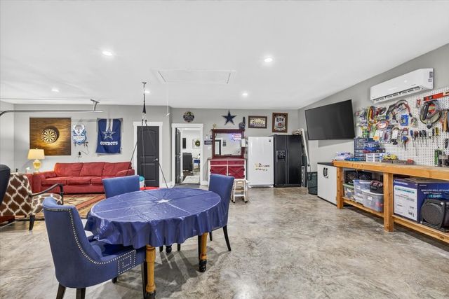 114 Lakewood Road, Trinidad, TX 75163
