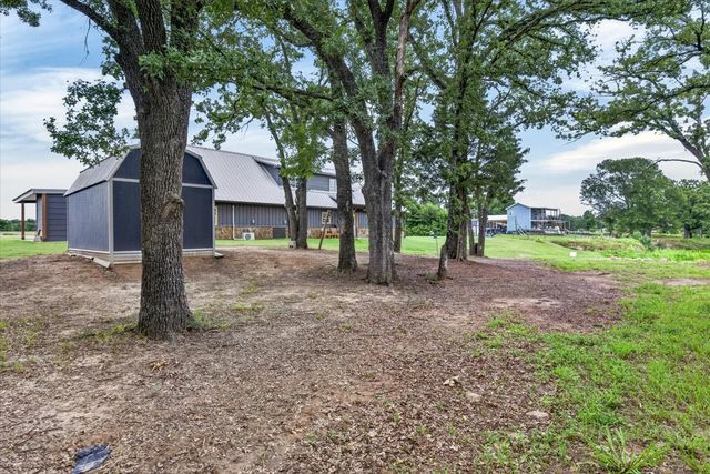 114 Lakewood Road, Trinidad, TX 75163