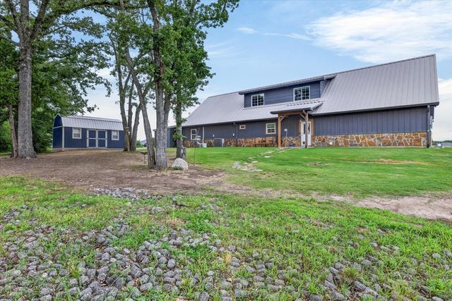 114 Lakewood Road, Trinidad, TX 75163