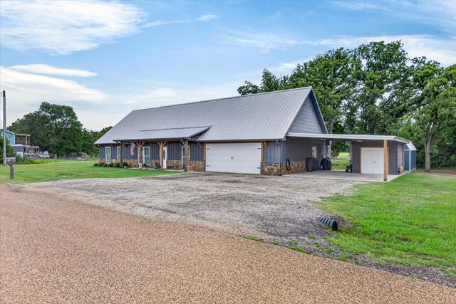 114 Lakewood Road, Trinidad, TX 75163