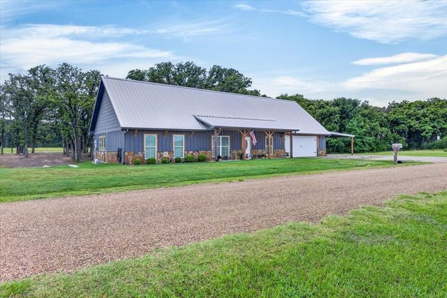 114 Lakewood Road, Trinidad, TX 75163
