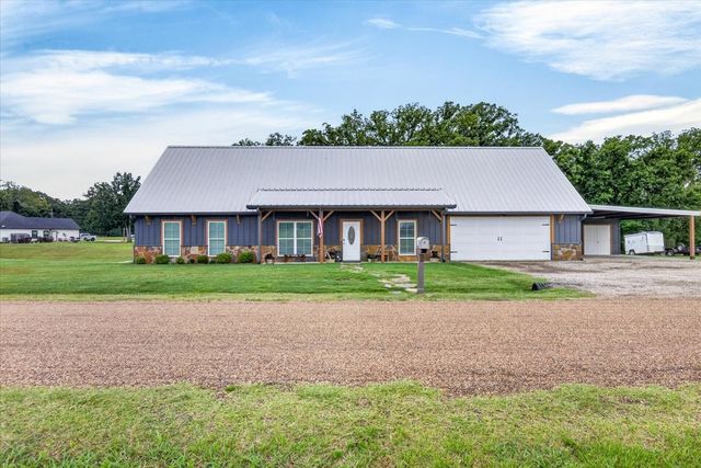 114 Lakewood Road, Trinidad, TX 75163