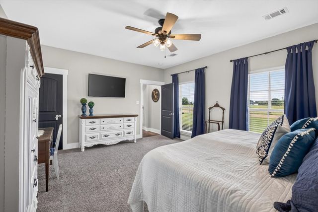 114 Lakewood Road, Trinidad, TX 75163