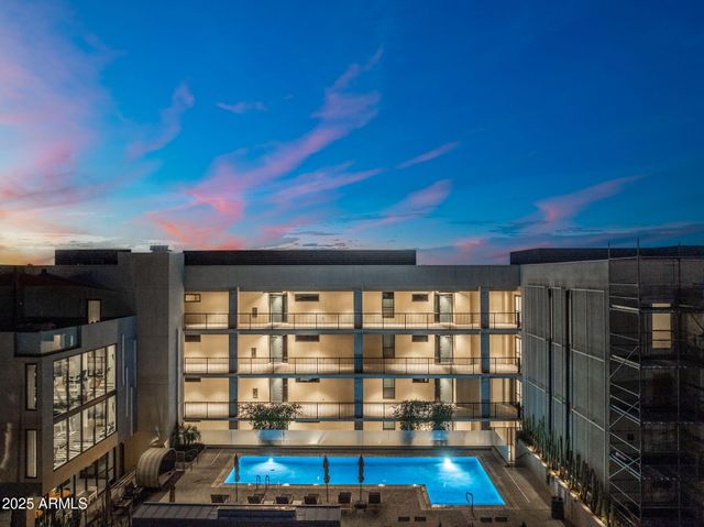 2300 E CAMPBELL Avenue 218, Phoenix, AZ 85016