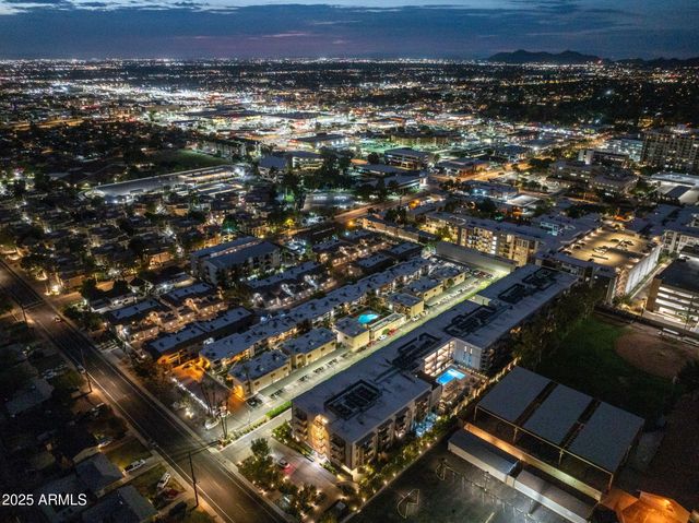 2300 E CAMPBELL Avenue 218, Phoenix, AZ 85016