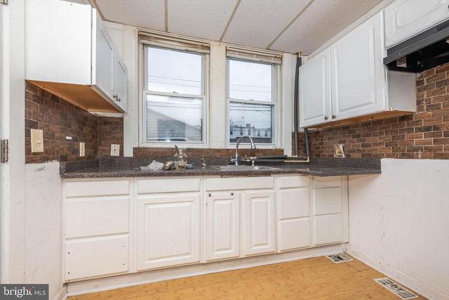 609 MELVILLE AVE, Baltimore, MD 21218