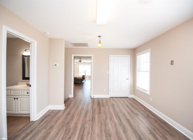 450 Meadow Road, Inman, SC 29349