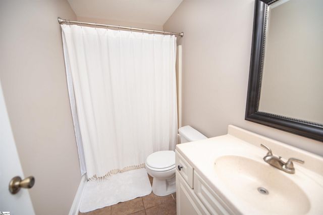 450 Meadow Road, Inman, SC 29349