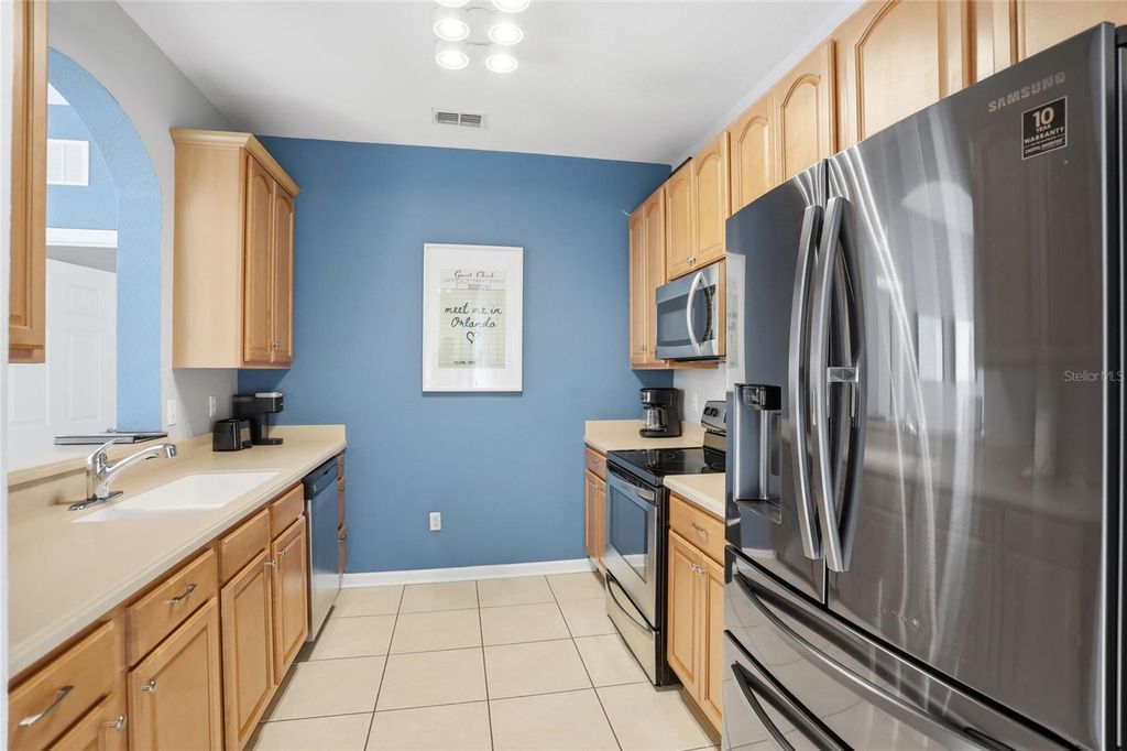 Image 13 of property listing at 4114 BREAKVIEW DRIVE 20802, Orlando, FL 32819