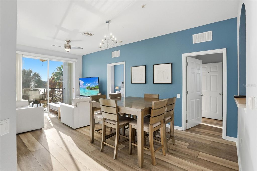 Image 17 of property listing at 4114 BREAKVIEW DRIVE 20802, Orlando, FL 32819