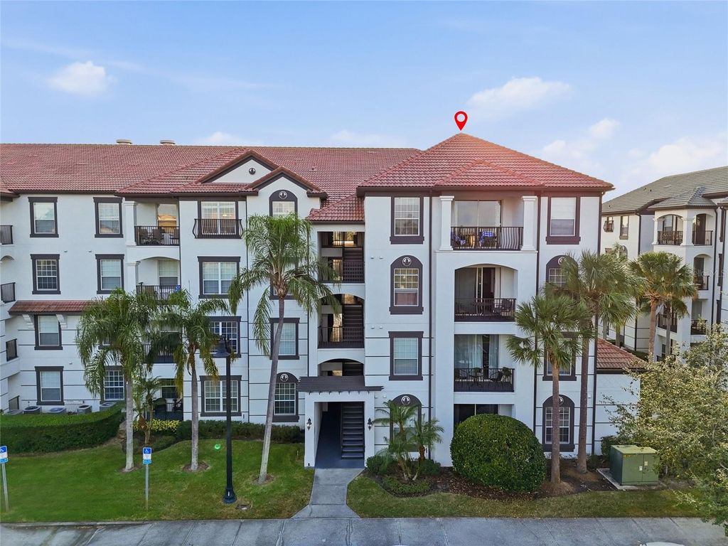 Image 5 of property listing at 4114 BREAKVIEW DRIVE 20802, Orlando, FL 32819