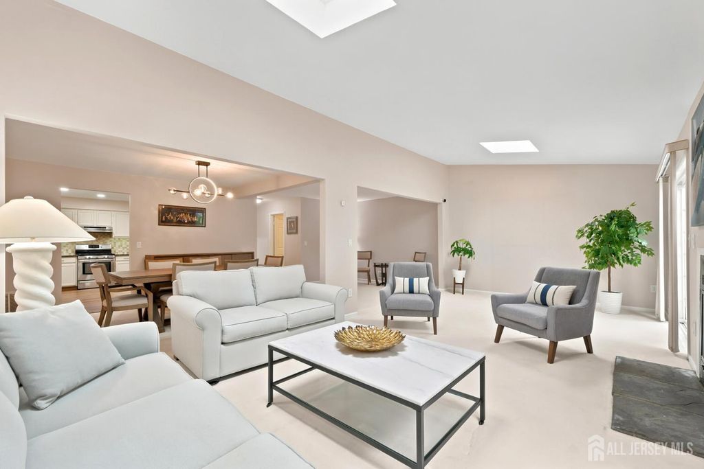 137 Redpine Loop, Old Bridge, NJ 08857