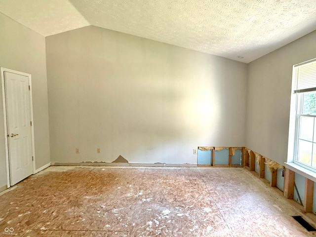 1025 Killian, Mooresville, IN 46158