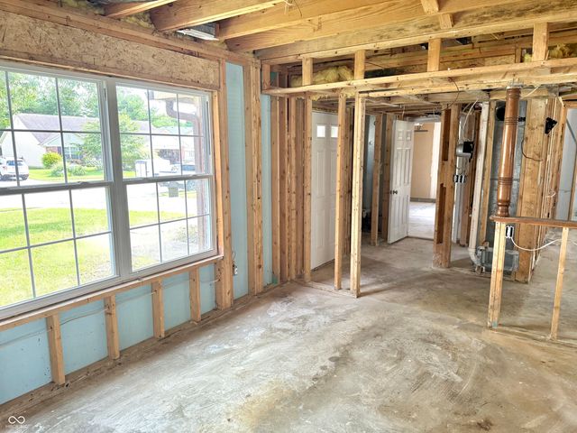 1025 Killian, Mooresville, IN 46158